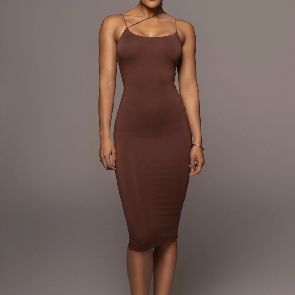JLUXBASIX CHOCOLATE RORY DIAGONAL STRAP DRESS size XXL never worn. Tags on.